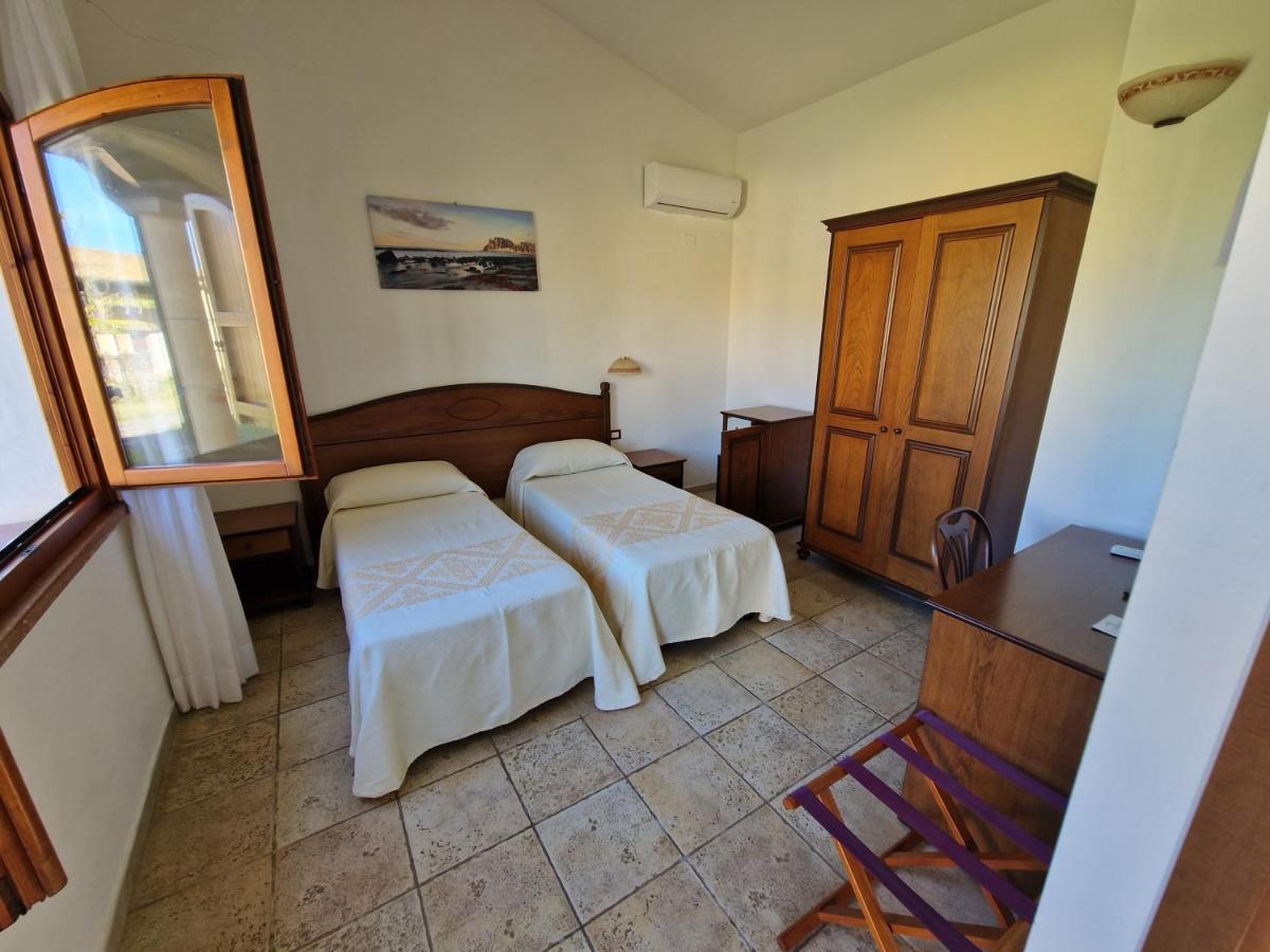 Hotel Perda Rubia San Giovanni Suergiu Exterior photo