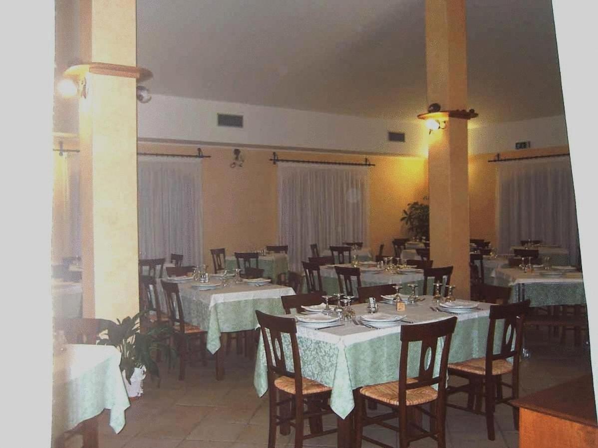 Hotel Perda Rubia San Giovanni Suergiu Exterior photo